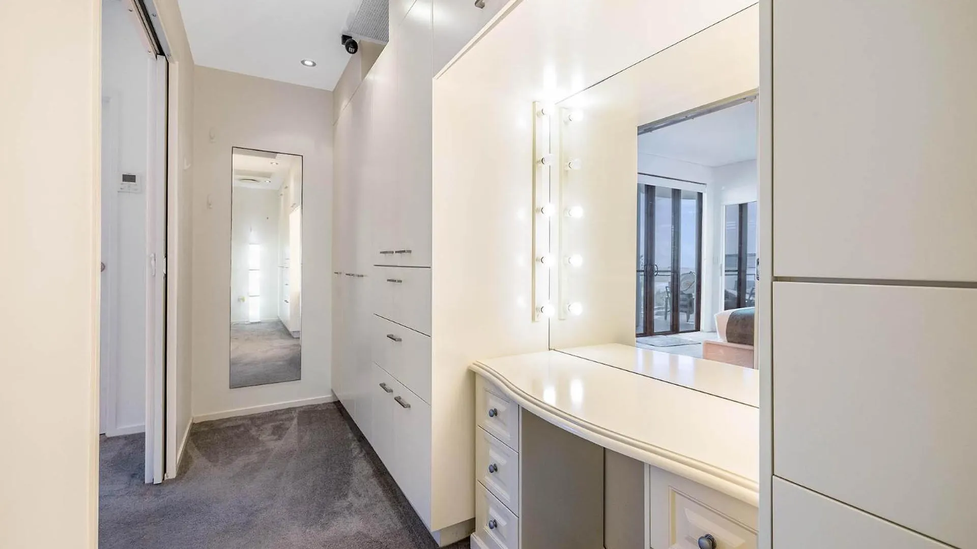 Resort Meridian Alex Beach Apartments Alexandra Headland