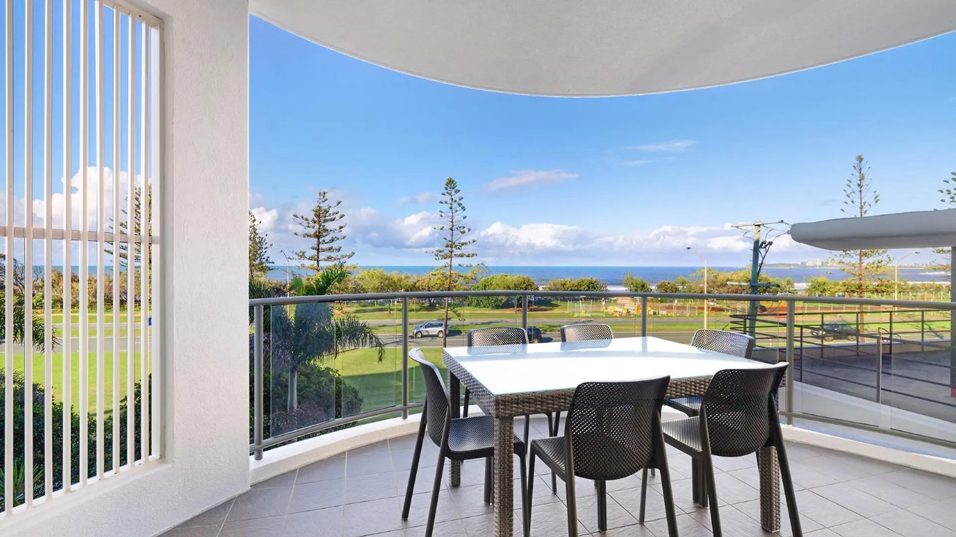 Meridian Alex Beach Apartments Alexandra Headland